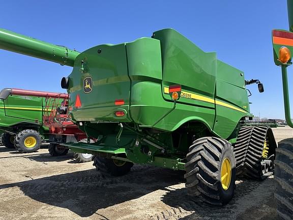 Image of John Deere S780 equipment image 3