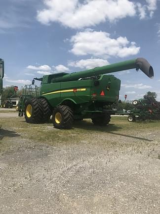 Image of John Deere S780 equipment image 2