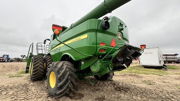 Image of John Deere S780 equipment image 2