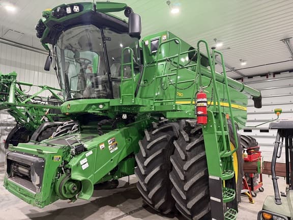 Image of John Deere S780 Primary image
