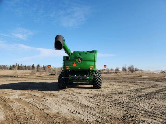 Image of John Deere S780 equipment image 4