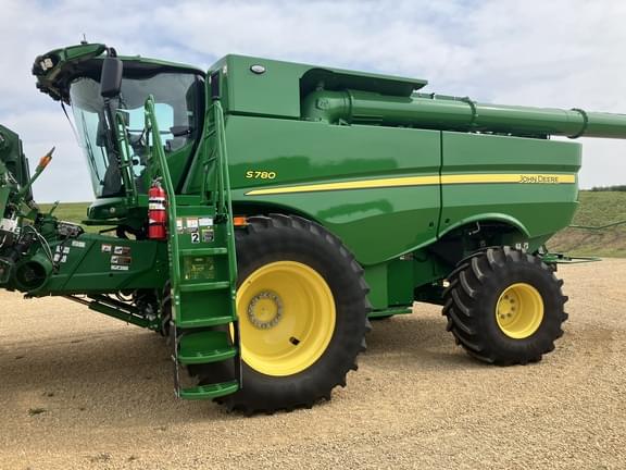 Image of John Deere S780 Primary image