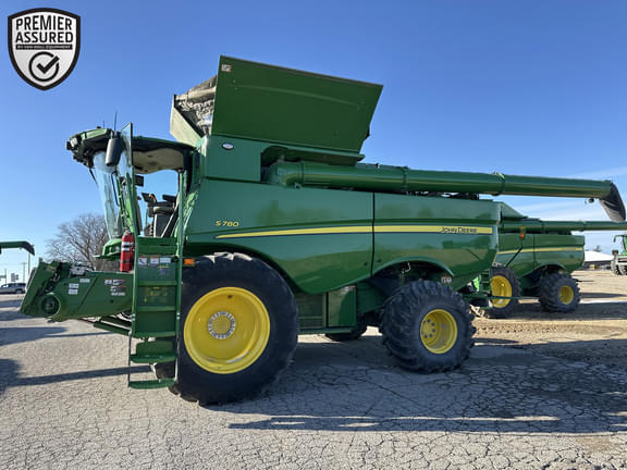 Image of John Deere S780 equipment image 2