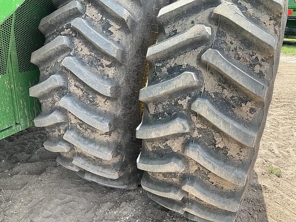 Image of John Deere S780 equipment image 4