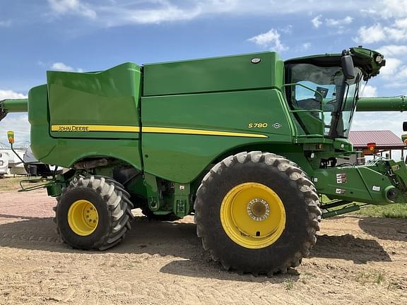 Image of John Deere S780 Primary image