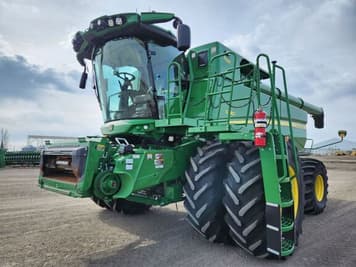 Main image John Deere S780