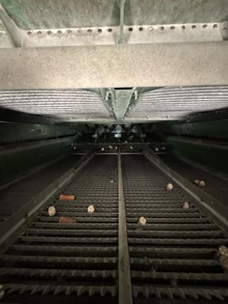 Image of John Deere S780 equipment image 3