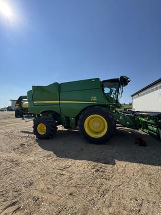 Image of John Deere S780 Primary image