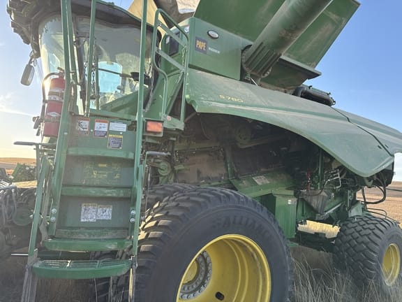 2024 John Deere S780 Equipment Image0