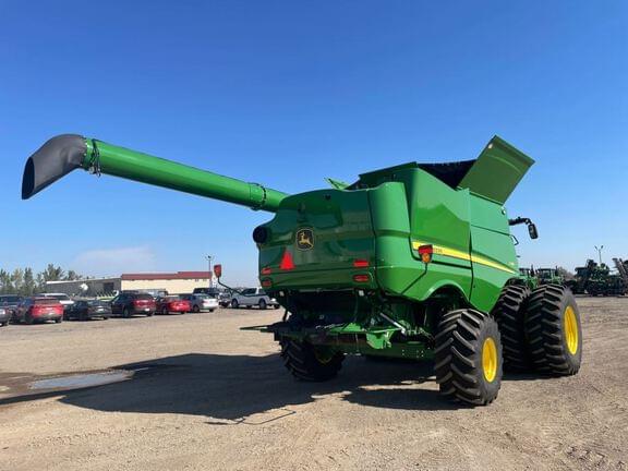 Image of John Deere S780 equipment image 4
