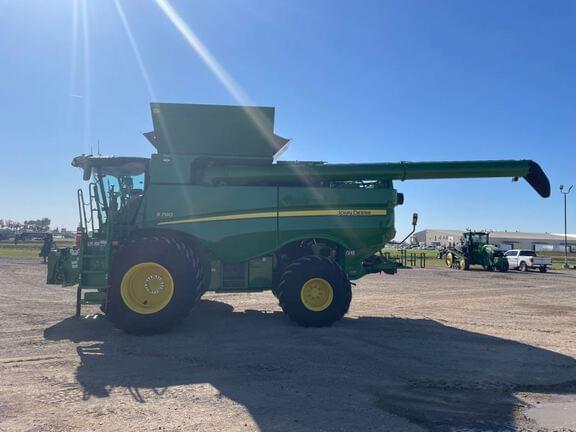 Image of John Deere S780 equipment image 1