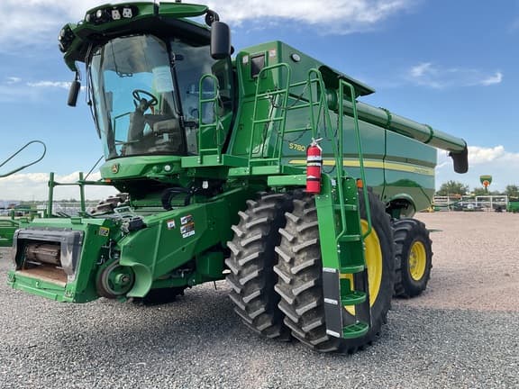Image of John Deere S780 equipment image 2