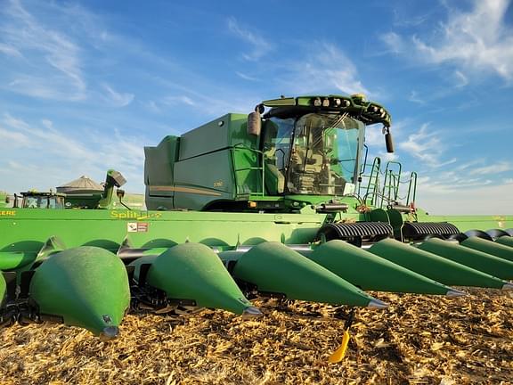 Image of John Deere S780 equipment image 1