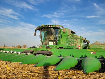 Main image John Deere S780