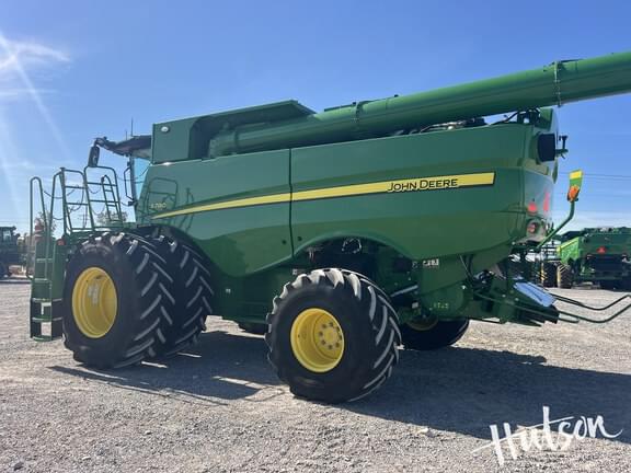 Image of John Deere S780 equipment image 2