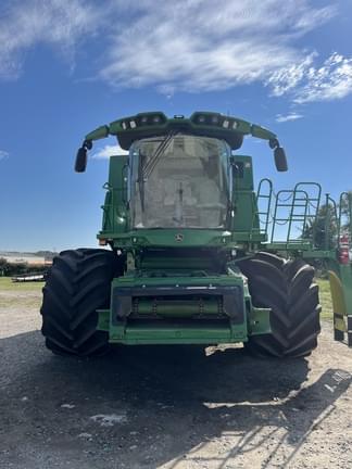 Image of John Deere S780 equipment image 2