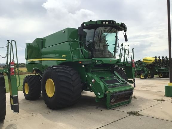 2024 John Deere S780 Equipment Image0