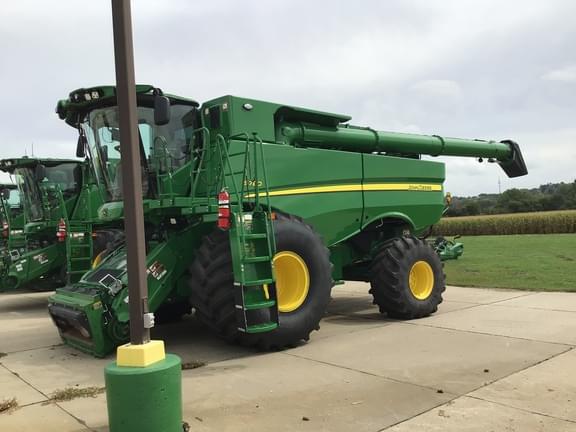 Image of John Deere S780 equipment image 3