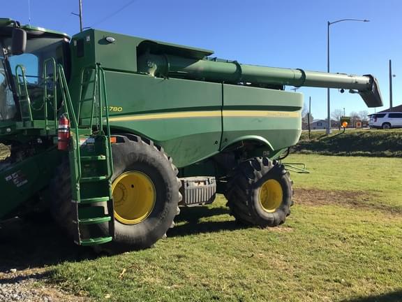 Image of John Deere S780 equipment image 2