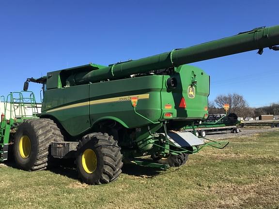 Image of John Deere S780 equipment image 2