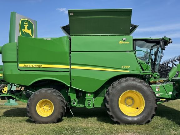 2024 John Deere S780 Equipment Image0