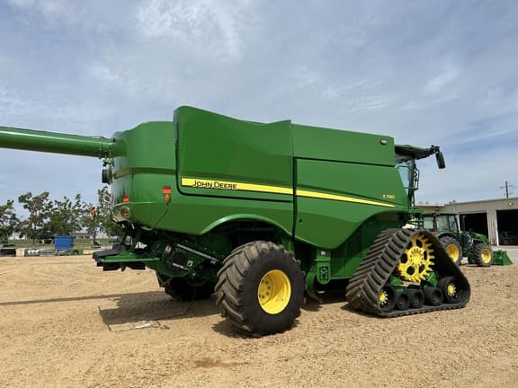 Image of John Deere S780 equipment image 4