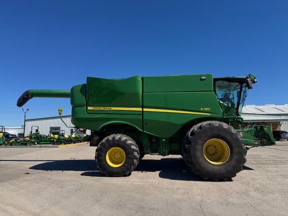 Image of John Deere S780 Primary image