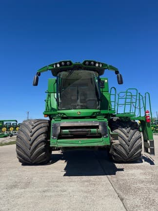 Image of John Deere S780 equipment image 3