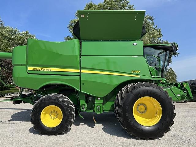 Image of John Deere S780 equipment image 3