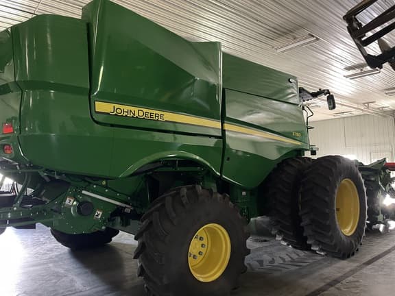 Image of John Deere S780 equipment image 2