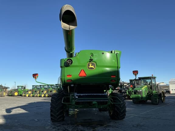 Image of John Deere S780 equipment image 4