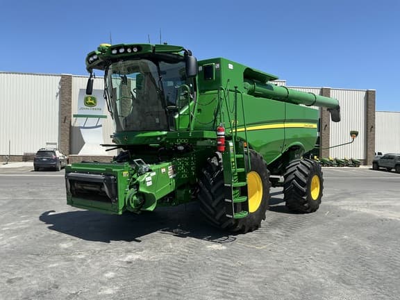 Image of John Deere S780 Primary image