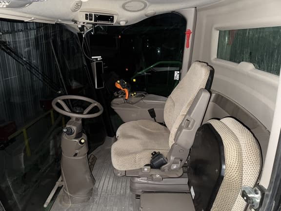 Image of John Deere S780 equipment image 3