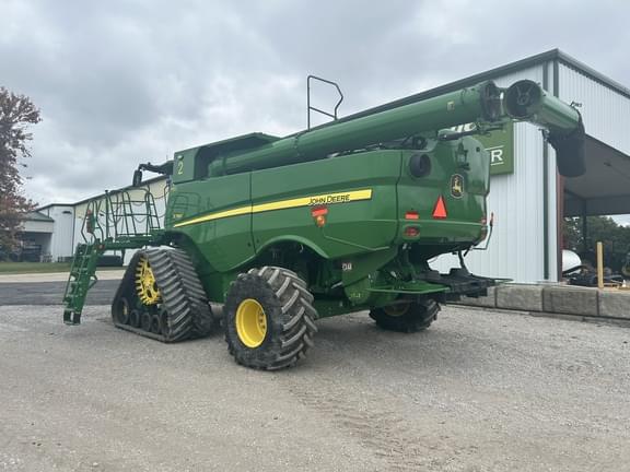 Image of John Deere S780 equipment image 2