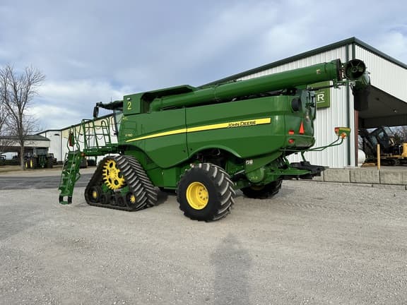 Image of John Deere S780 equipment image 4