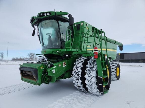 2024 John Deere S780 Equipment Image0