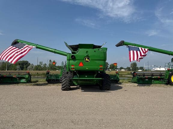 Image of John Deere S780 equipment image 3