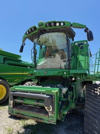 2024 John Deere S780 Equipment Image0