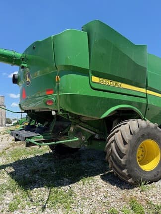 Image of John Deere S780 equipment image 4