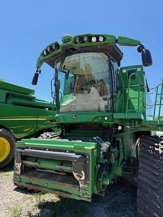 Image of John Deere S780 equipment image 1