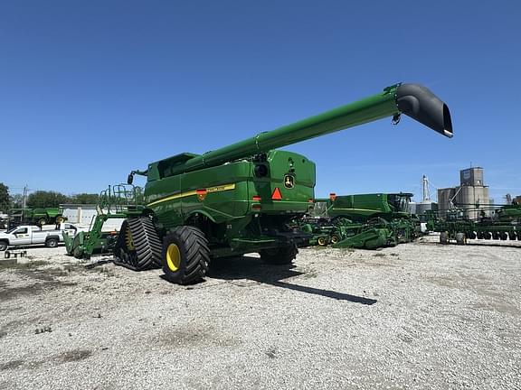 Image of John Deere S780 equipment image 3