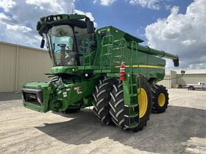 2024 John Deere S780 Image