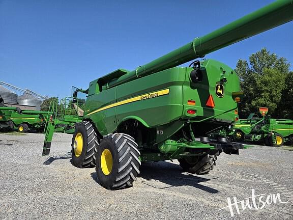 Image of John Deere S780 equipment image 2