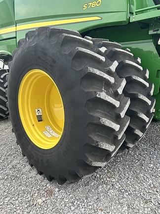 Image of John Deere S780 equipment image 4