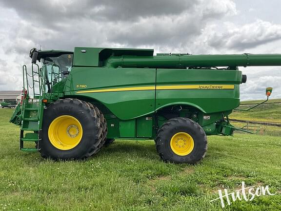 Image of John Deere S780 equipment image 2