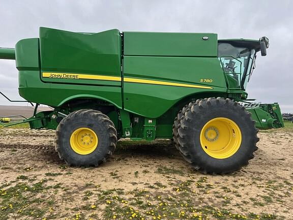 Image of John Deere S780 equipment image 4