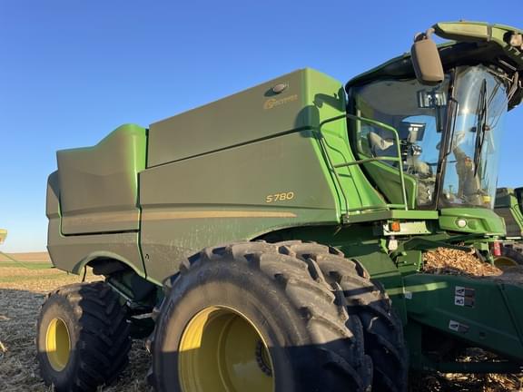 Image of John Deere S780 Primary image