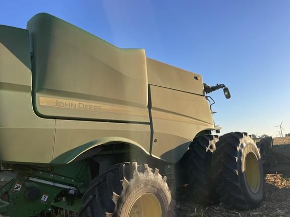 Image of John Deere S780 equipment image 3