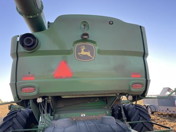 Image of John Deere S780 equipment image 4