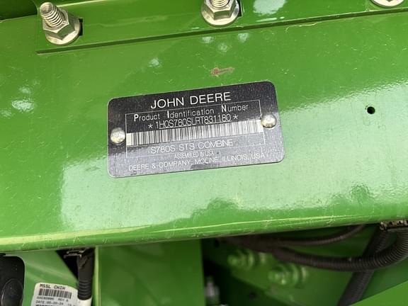 Image of John Deere S780 equipment image 4